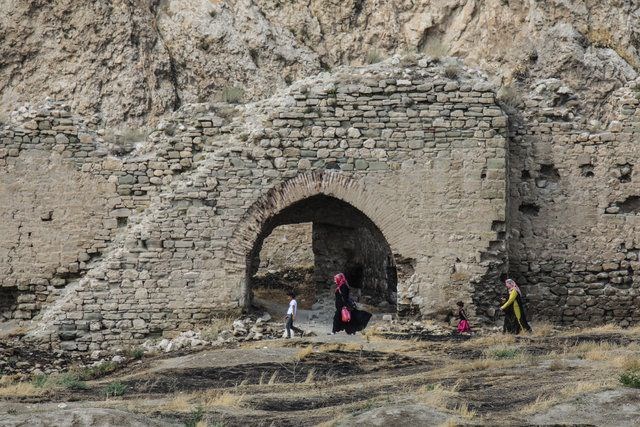 van kalesi, van gezilecek yerler, unesco dünya mirası listesi, urartular