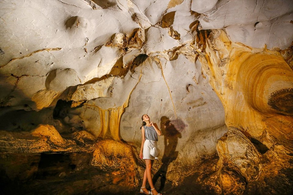 antalya, karain mağarası, ilk insan neandertal kalıntıları, karain mağarası nerede