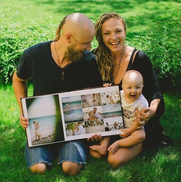 katya nova, rob nova, nurturingnova, dünyayı gezen gezginler, dünya gezginleri, alternatif yaşam, hippi aile, hippi çift, hippi yaşam tarzı