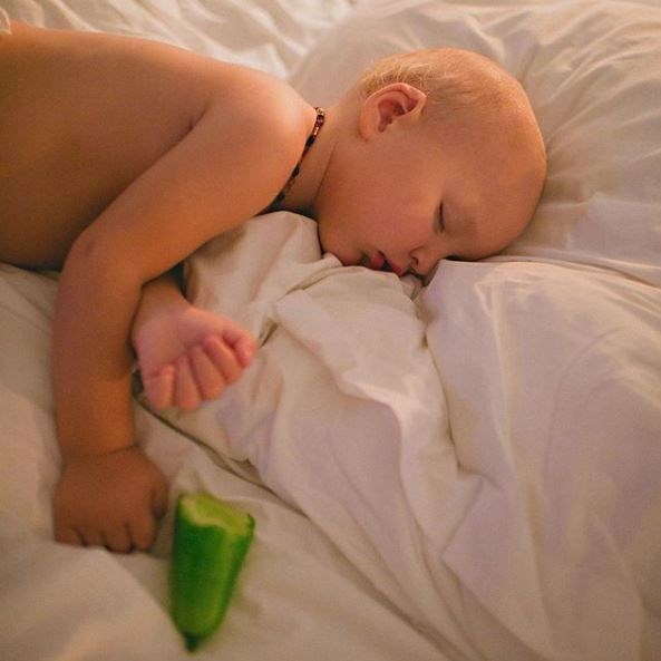 katya nova, rob nova, nurturingnova, dünyayı gezen gezginler, dünya gezginleri, alternatif yaşam, hippi aile, hippi çift, hippi yaşam tarzı