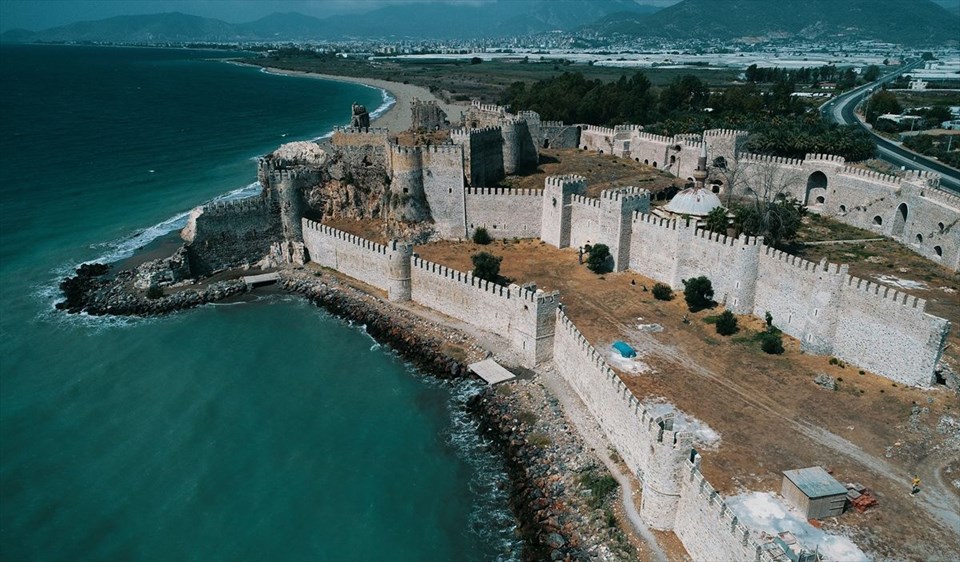 mamure kalesi, mersin gezilecek yerler, türkiye'nin kaleleri, anamur kalesi