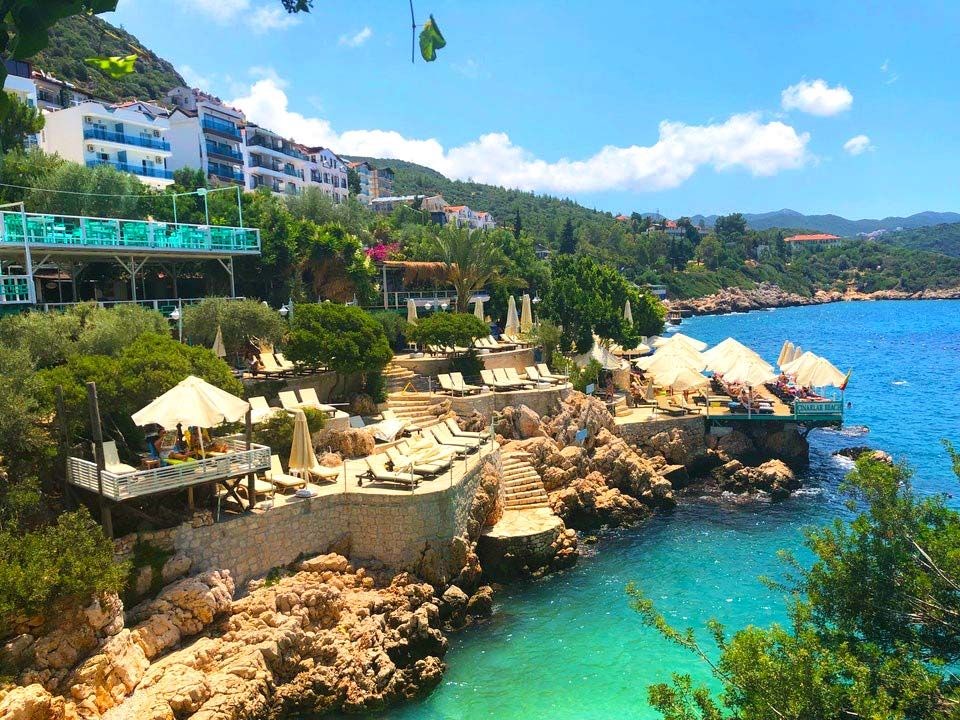 kaş, antalya kaş, kaş gezilecek yerler, kaş yemek mekanları, kaş eğlence mekanları, kaş plajlar, kaş restoranları, meis adası, plaj, seyahat, tatil