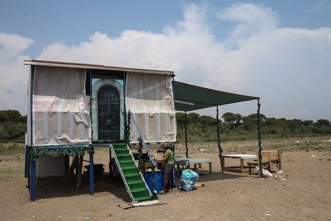 antalya, aksu sahili, aksu çardak evler, kumköy sahili çardak evler