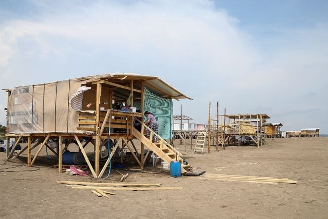 antalya, aksu sahili, aksu çardak evler, kumköy sahili çardak evler