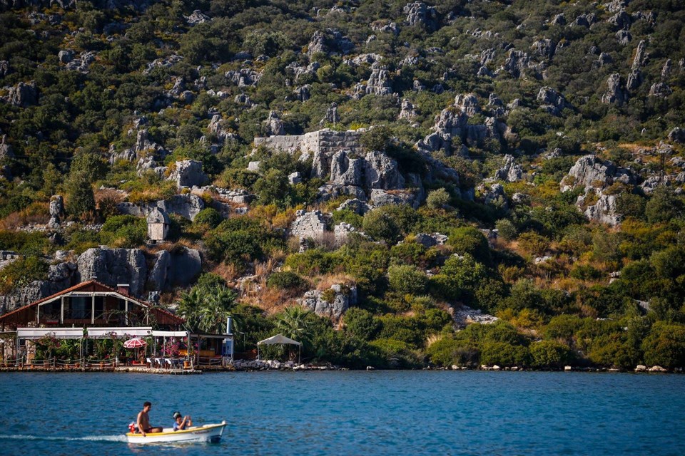 kekova, antalya gezilecek yerler, kekova batık kent, seyahat, gezi, gezgin, tatil