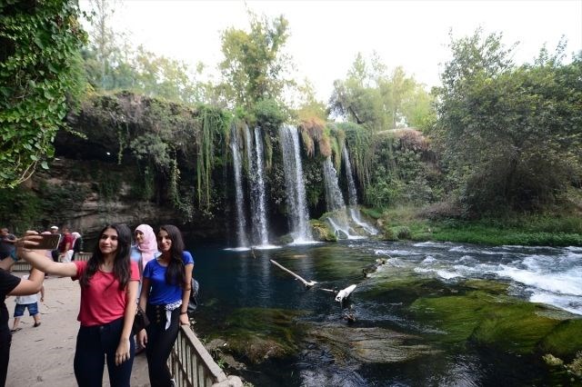 düden şelalesi, antalya, antalya gezilecek yerler, antalya düden şelalesi