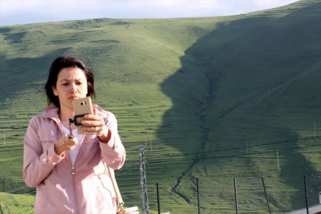 atatürk silueti, atatürk'ün gölgesi, ardahan atatürk, damal atatürk, atatürk gölgesi, atatürk silueti nerede