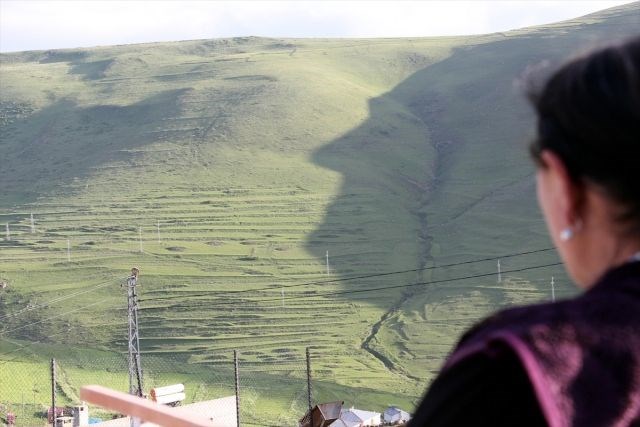 atatürk silueti, atatürk'ün gölgesi, ardahan atatürk, damal atatürk, atatürk gölgesi, atatürk silueti nerede