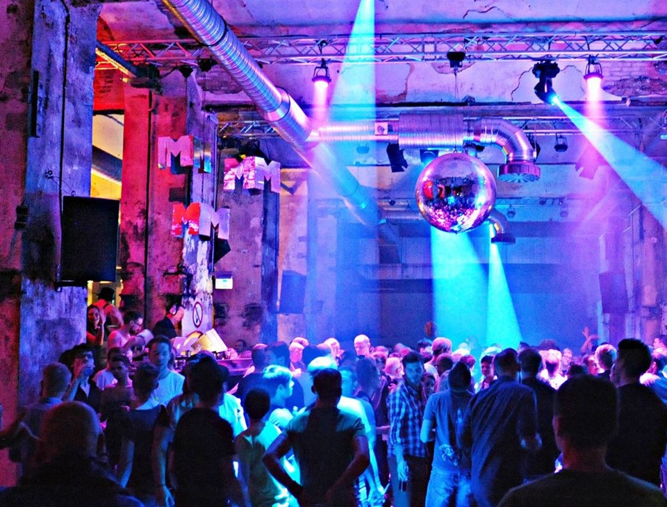 Berlin, Berlin gezilecek yerler, Berlin gece kulupleri, Berlin gece mekanları, Berlin gece hayatı, Berlin eğlence mekanları