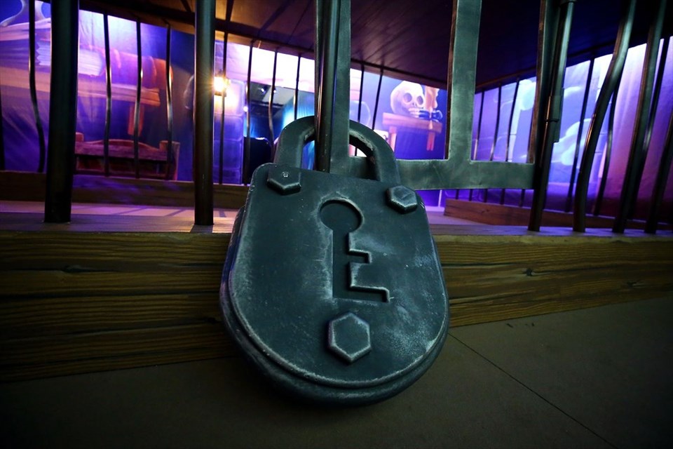 şirinler köyü, şirinler köyü nerede, belçika şirinler köyü, brüksel şirinler köyü