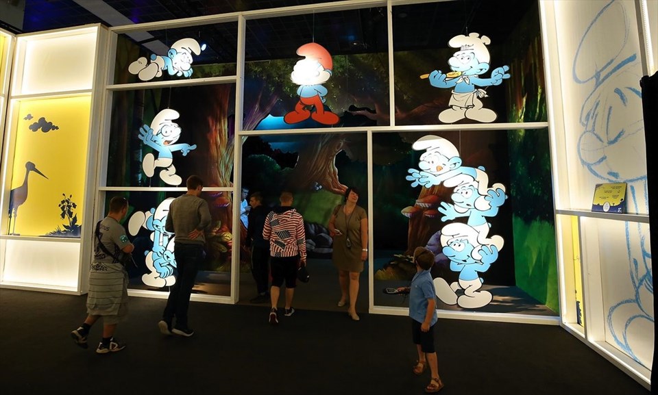 şirinler köyü, şirinler köyü nerede, belçika şirinler köyü, brüksel şirinler köyü