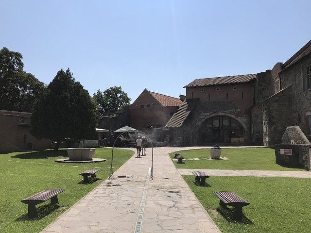 estergon kalesi, macaristan gezilecek yerler, budin, osmanlı estergon