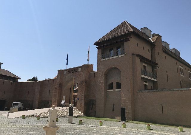 estergon kalesi, macaristan gezilecek yerler, budin, osmanlı estergon