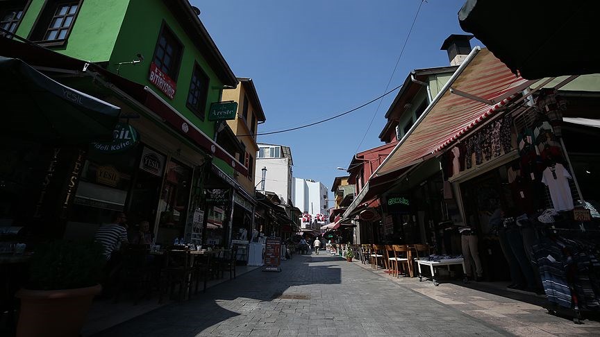 tarihi kayhan çarşısı, bursa'da ne yenir, bursa pideli köfte, bursa'da pideli köfte nerede yenir, lezzet durağı, döner kebabı