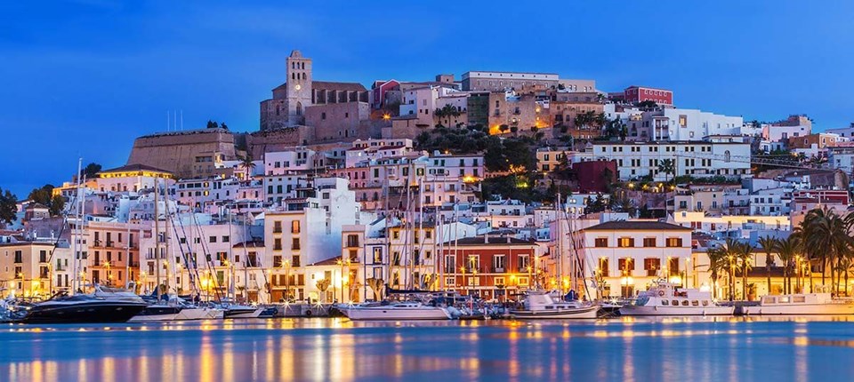 ibiza, ibiza gezi rehberi, ibiza gece hayatı, ibiza eğlence mekanları, ibiza gezilecek yerler, ibiza rehberi, ibiza seyahat