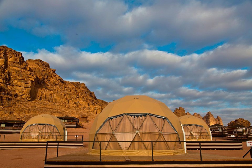 çol, çol manzarası, çolde konaklama, farklı seyahat deneyimleri, Gez, Glamping, Manzara, mars, Seyahat, The Martian, Ürdun, Ürdun seyahati, Wadi Rum, wadi rum çolu