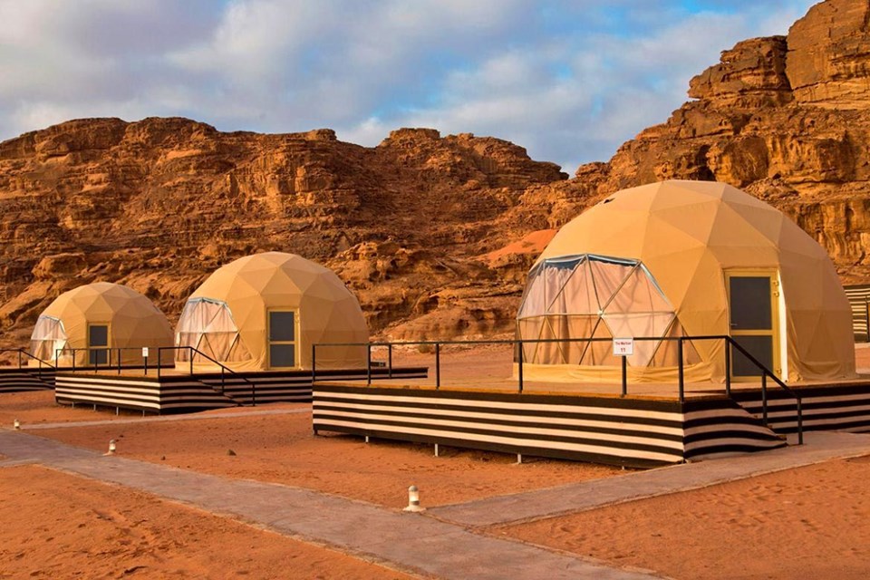 çol, çol manzarası, çolde konaklama, farklı seyahat deneyimleri, Gez, Glamping, Manzara, mars, Seyahat, The Martian, Ürdun, Ürdun seyahati, Wadi Rum, wadi rum çolu