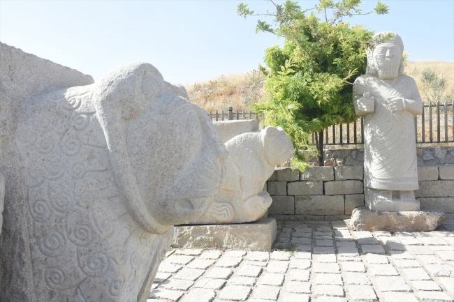 arslantepe höyüğü, malatya gezilecek yerler, ilk devlet sisteminin doğduğu yer