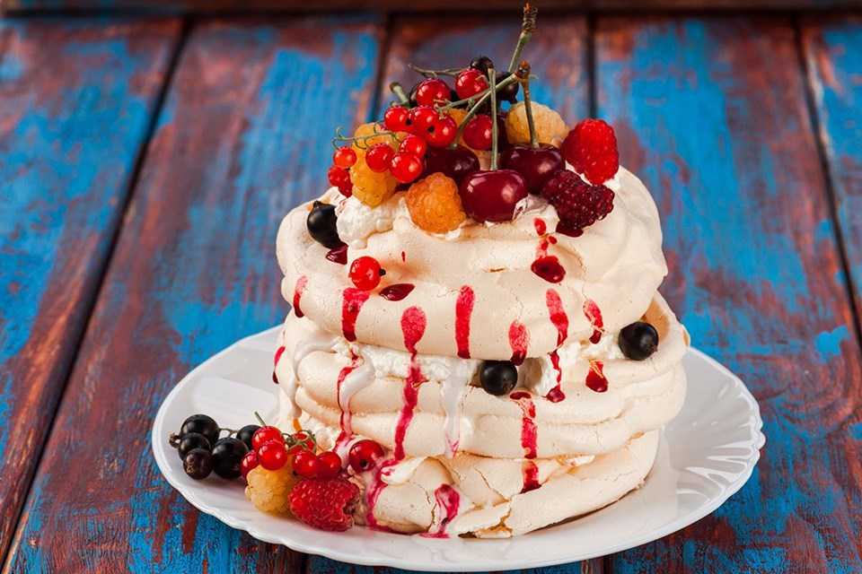 pavlova tatlısı, pavlova'nın hikayesi, pavlova'nın kökeni, pavlova tarifi, pavlova tarifi