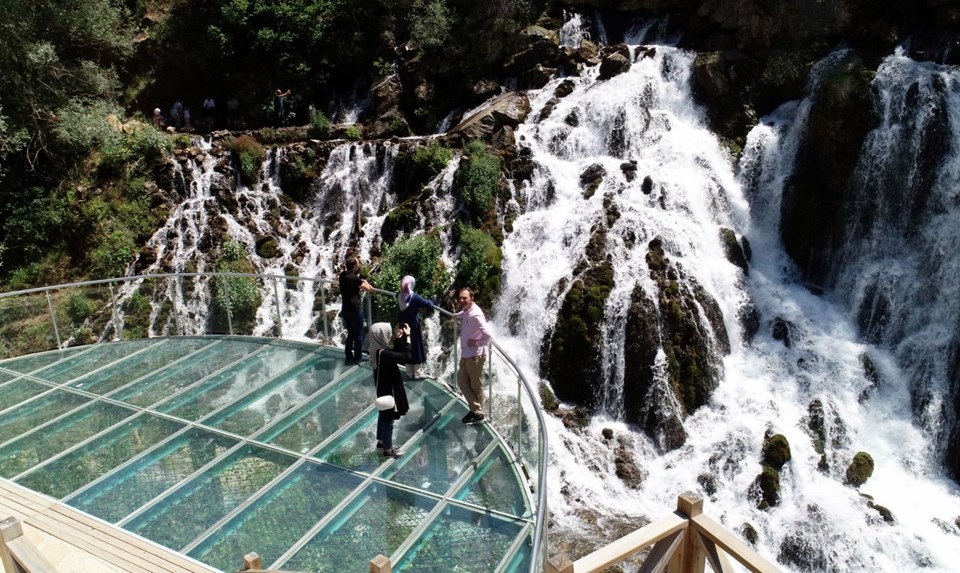 tomara şelalesi, gümüşhane gezilecek yerler, kırk gözeler, gümüşhane yapılacak şeyler
