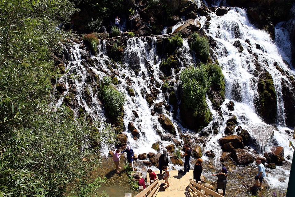 tomara şelalesi, gümüşhane gezilecek yerler, kırk gözeler, gümüşhane yapılacak şeyler