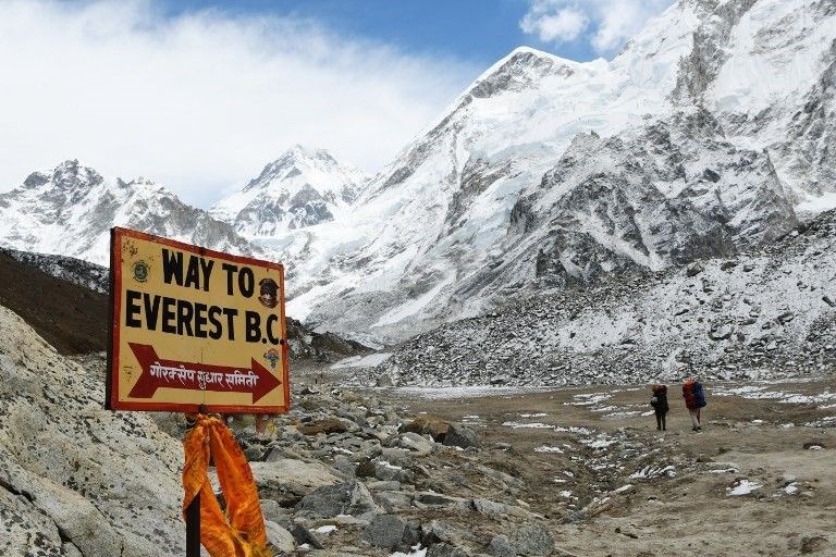 everest, everest turu, everest dağcılık, everest'te zirve yapmak, everest turları