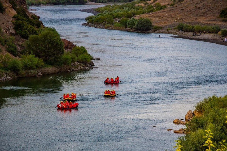 7 BİN YILLIK İZLERE RASTLANDI