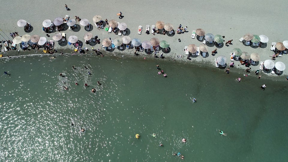 elazığ'da nerde denize girilir, elazığ plaj, hazar gölü, hazar gölü kamp alanı, hazar gölü plajı, seyahat, gezi