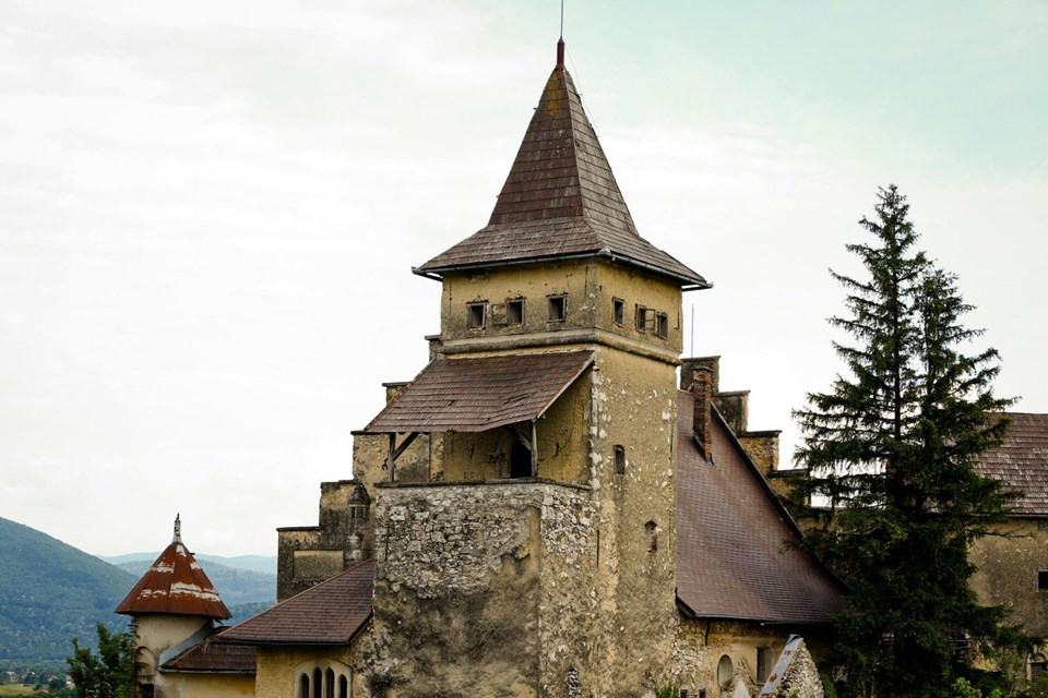 Osmanlı kalesi Ostrozac, Isabella von Berks, Bosna Hersek, şato, romantik şatolar