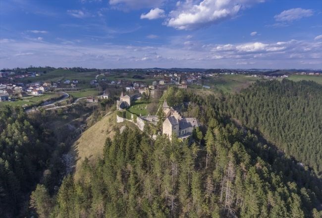 Osmanlı kalesi Ostrozac, Isabella von Berks, Bosna Hersek, şato, romantik şatolar