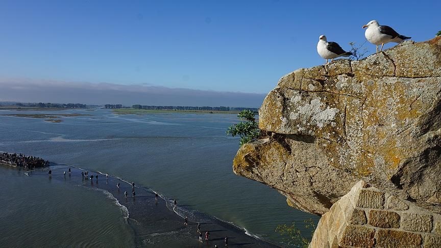 Mont Saint Michel, fransa, normandiya, paris gezilecek yerler, metcezirin en belirgin olduğu yerler