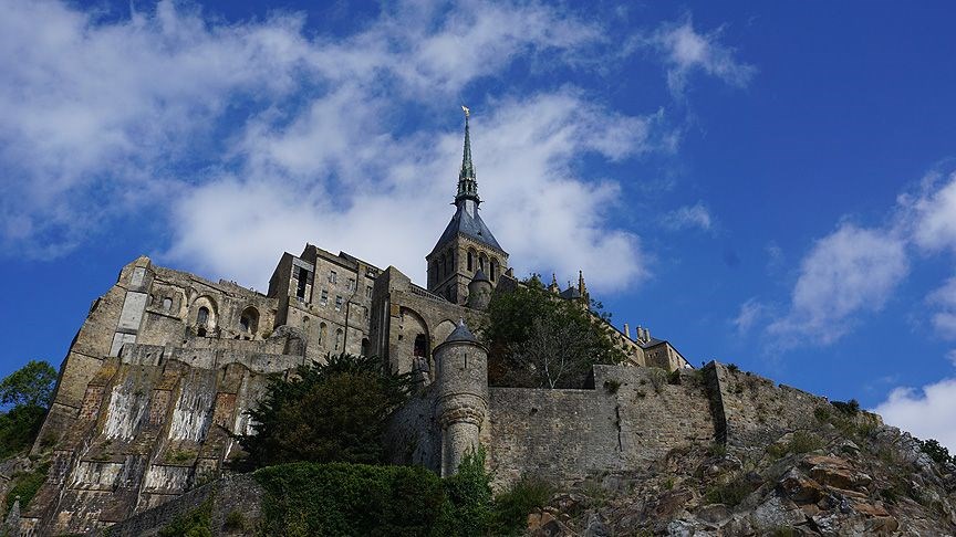 Mont Saint Michel, fransa, normandiya, paris gezilecek yerler, metcezirin en belirgin olduğu yerler