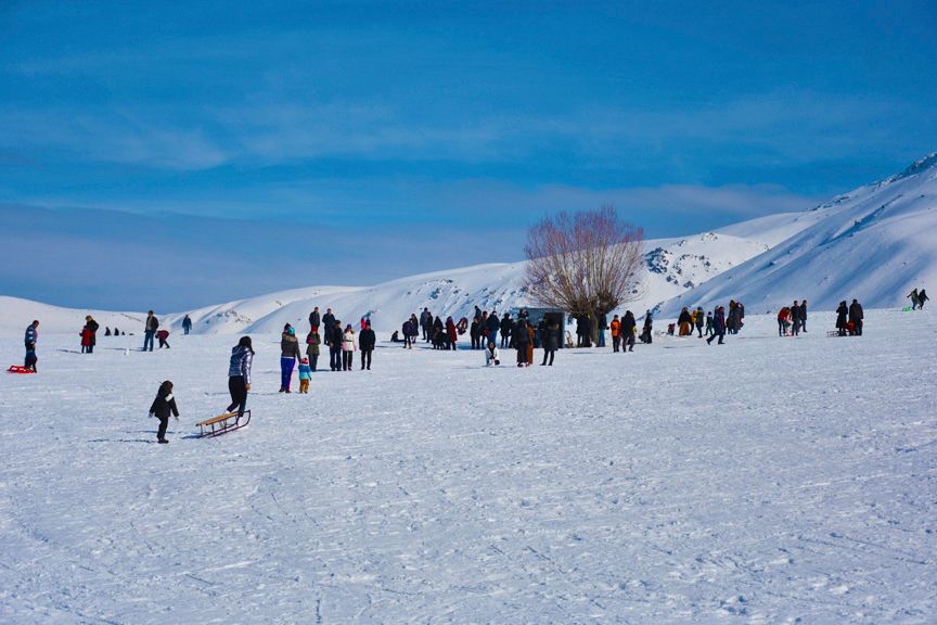 GÖL KIYISINDAKİ O KAYAK MERKEZİ'NE İLGİ ARTIYOR