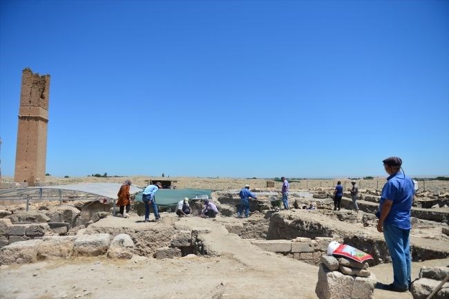 harran, şanlıurfa gezilecek yerler, harran ören yeri, harran nerede, dünyanın en eski yerleşim yerleri, unesco, harran evleri, seyahat, gezi, sanat