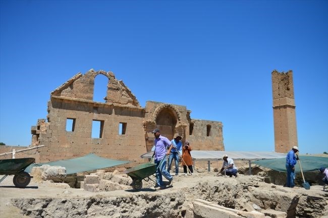 harran, şanlıurfa gezilecek yerler, harran ören yeri, harran nerede, dünyanın en eski yerleşim yerleri, unesco, harran evleri, seyahat, gezi, sanat