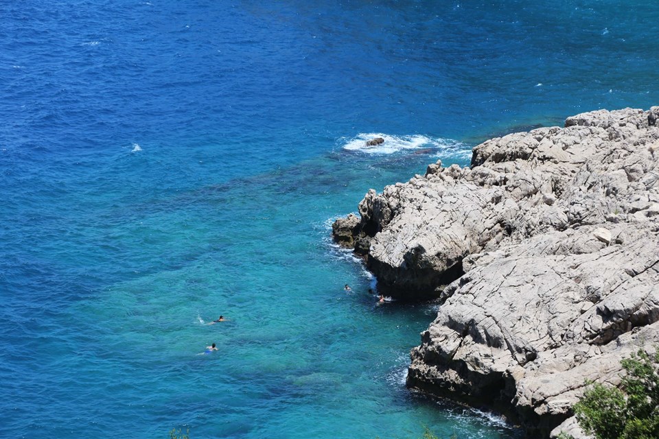 hatay gezilecek yerler, karamağara koyu, yayladağı, hatay, karamağara, korsan koyu