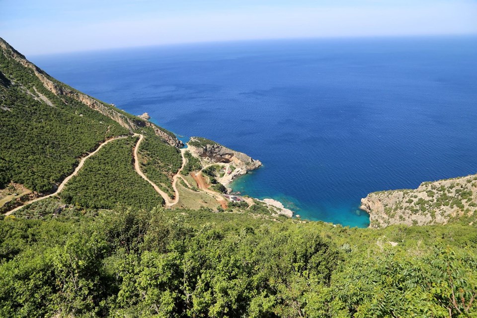 hatay gezilecek yerler, karamağara koyu, yayladağı, hatay, karamağara, korsan koyu