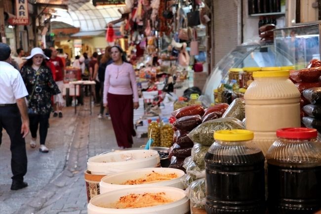 hatay uzun çarşı, antakya uzun çarşı, hatay gezilecek yerler, ticaretin kalbi, tarihi ipek yolu, hatay
