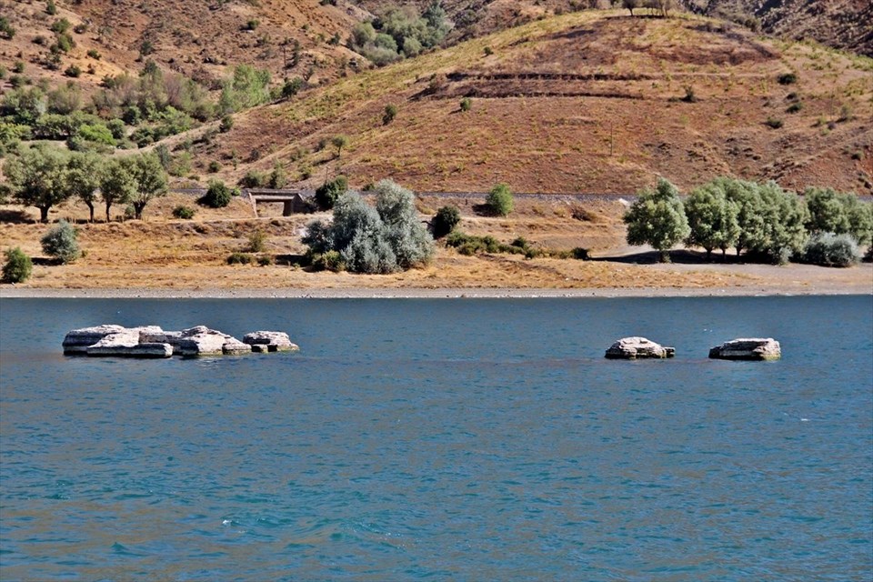 elazığ gezilecek yerler, hazar gölü, elazığ batık şehir, hazar gölü batık şehir, unesco, seyahat