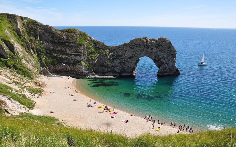 4- DURDLE DOOR PLAJI / İNGİLTERE