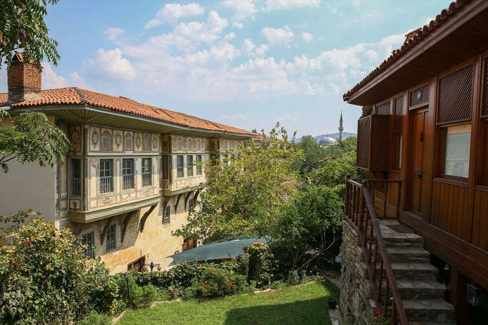 izmir, birgi mahallesi, birgi köyü, izmir gezilecek yerler, sanat