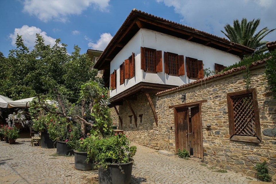 izmir, birgi mahallesi, birgi köyü, izmir gezilecek yerler, sanat