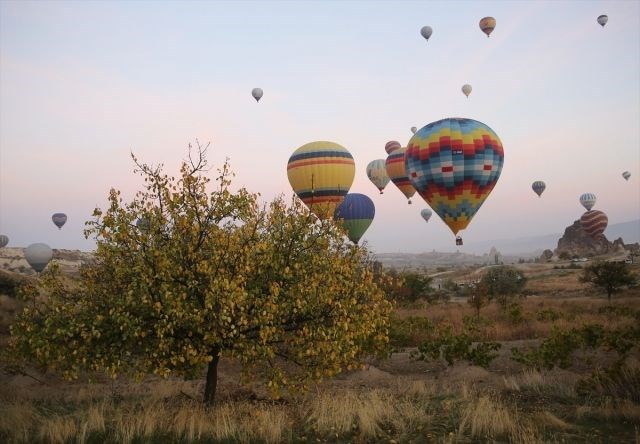 kapadokya'da sonbahar, kapadokya sonbahar fotoÄrafları, peri bacaları, sıcak hava balonları