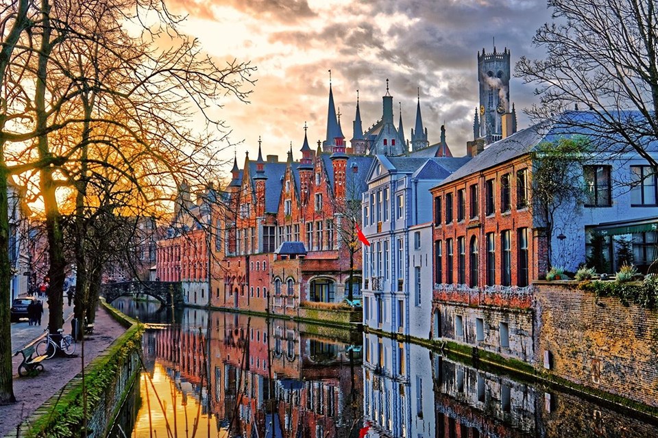 belçika, bruges, brugge, avrupa seyahati, balayı seyahati, balayı tatilleri, sevgiliyle gidilecek yerler, romantik tatil, romantik tatil destinasyonları, seyahat, sonbahar tatilleri, brugge gezilecek yerler, brugge rehberi, brugge gezi rehberi