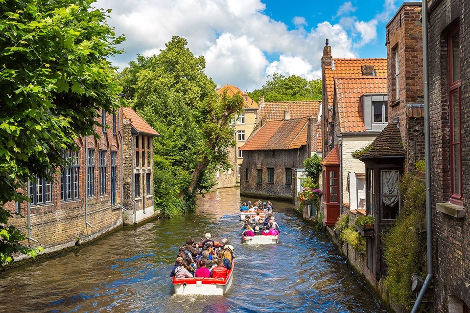 belçika, bruges, brugge, avrupa seyahati, balayı seyahati, balayı tatilleri, sevgiliyle gidilecek yerler, romantik tatil, romantik tatil destinasyonları, seyahat, sonbahar tatilleri, brugge gezilecek yerler, brugge rehberi, brugge gezi rehberi
