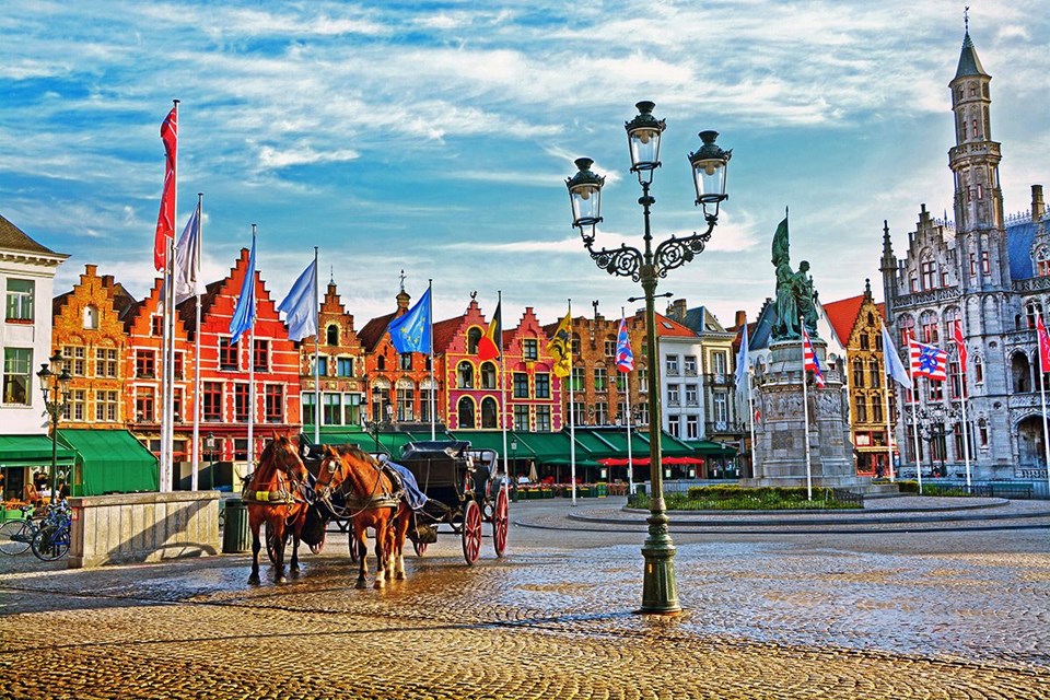 belçika, bruges, brugge, avrupa seyahati, balayı seyahati, balayı tatilleri, sevgiliyle gidilecek yerler, romantik tatil, romantik tatil destinasyonları, seyahat, sonbahar tatilleri, brugge gezilecek yerler, brugge rehberi, brugge gezi rehberi