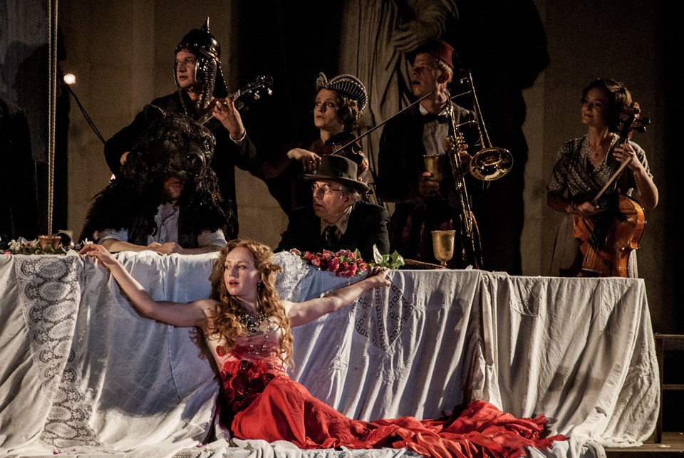 salzburg gezilecek yerler, salzburg görüleyecek yerler, salzburg gezi rehberi, salzburg rehberi, mozart evi, Kapitelplatz