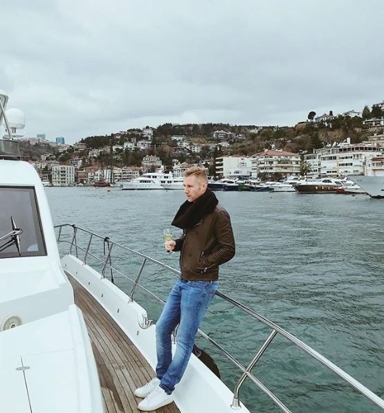 dunya turu, seyahat, dijital gezgin, johnny ward, seyahat ederek para kazanmak