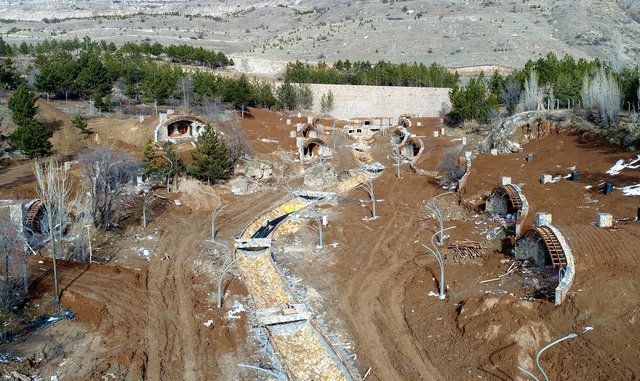 sivas gezilecek yerler, sivas otelleri, sivas konaklama, hobbit köyü, sivas hobbit köyü, paşabahçe piknik ve mesire alanı