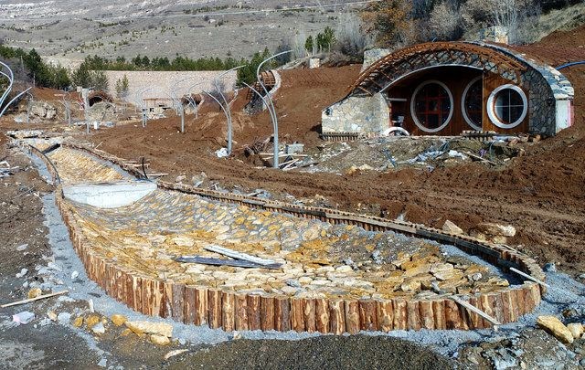 sivas gezilecek yerler, sivas otelleri, sivas konaklama, hobbit köyü, sivas hobbit köyü, paşabahçe piknik ve mesire alanı